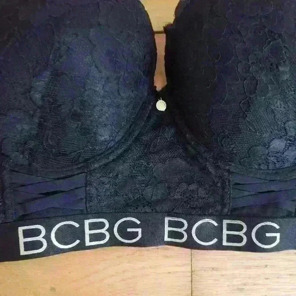 BCBG | Women's Black Lace Push Up Bra - Picture 4 of 4